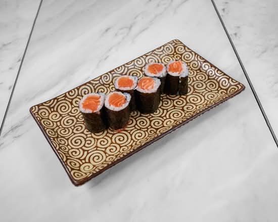 Salmon Hosomaki