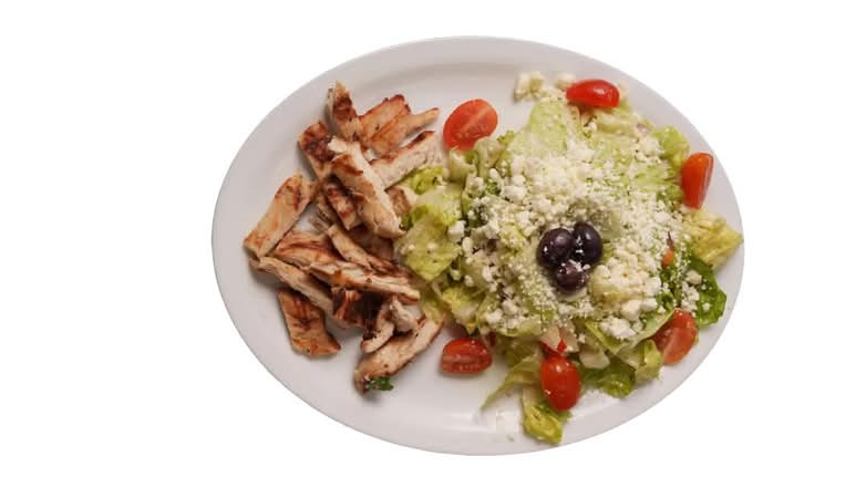 Grilled Chicken Greek Salad