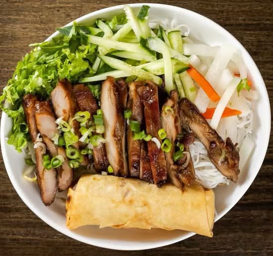 202. Spring Roll & BBQ Chicken