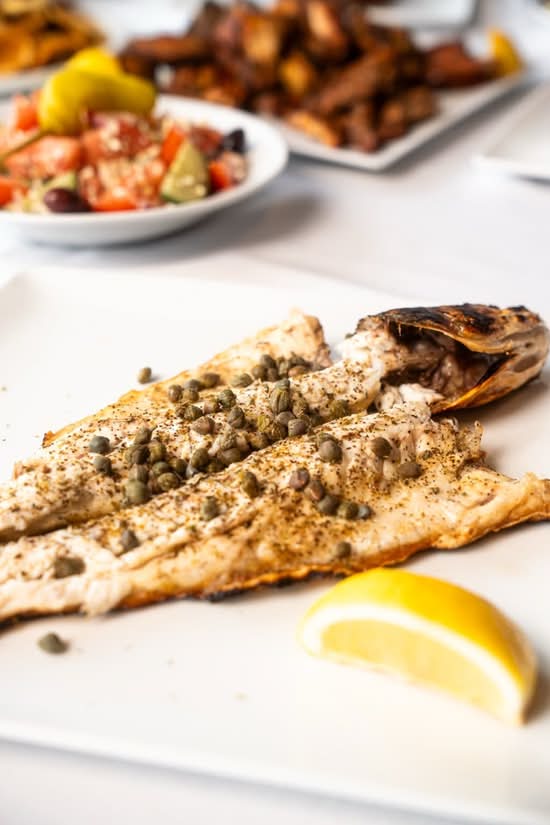 Loup de Mer (1.5 Livres) / Mediterranean Sea Bass (1.5 Pounds)