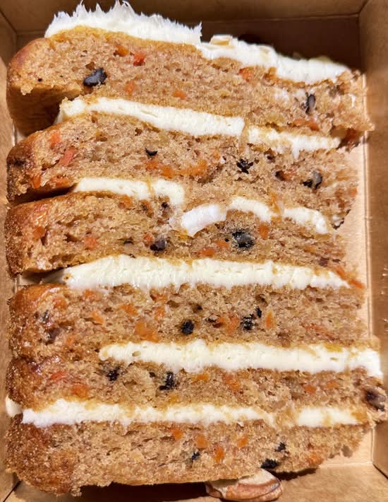Le Grand Gâteau Aux Carottes // The Colossal Carrot cake