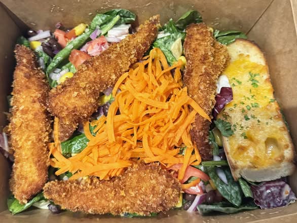 Salade Poulet Frit du Sud // Southern Fried Chicken Salad
