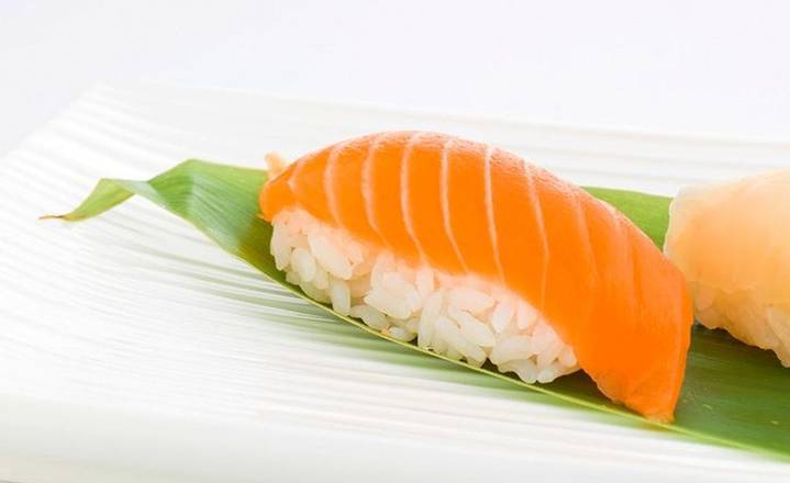 Salmon Sushi