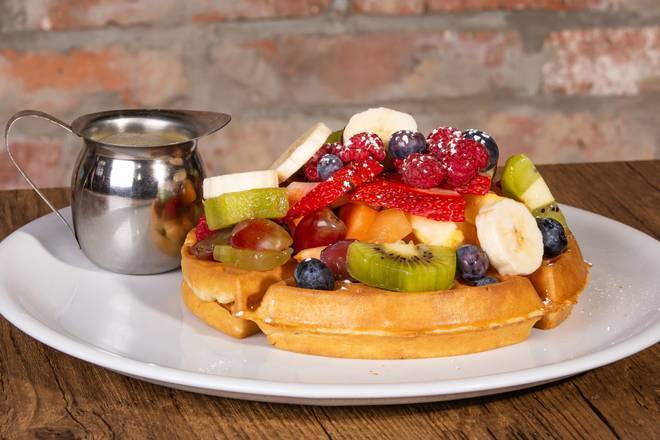 Gaufre fruits et crème anglaise / Fruit and Custard