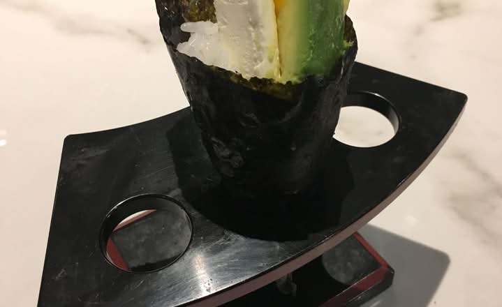 Avo Mango Cream Cheese Roll