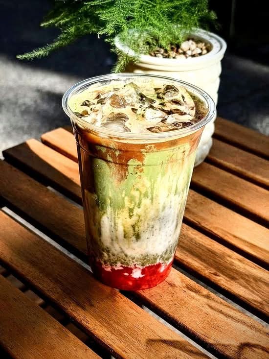 Strawberry Dirty Matcha