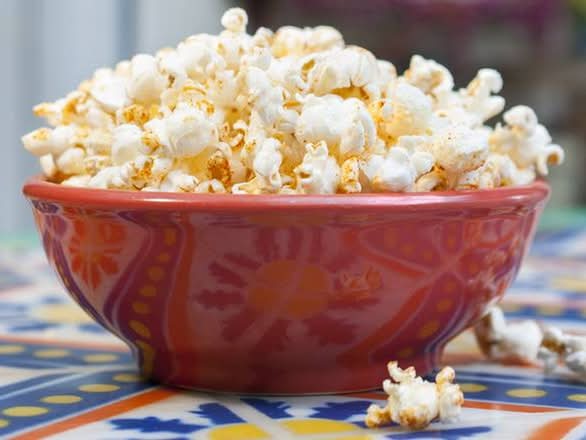 Rock'n Smoked Paprika Popcorn