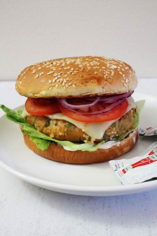 Aaloo Tikki Burger