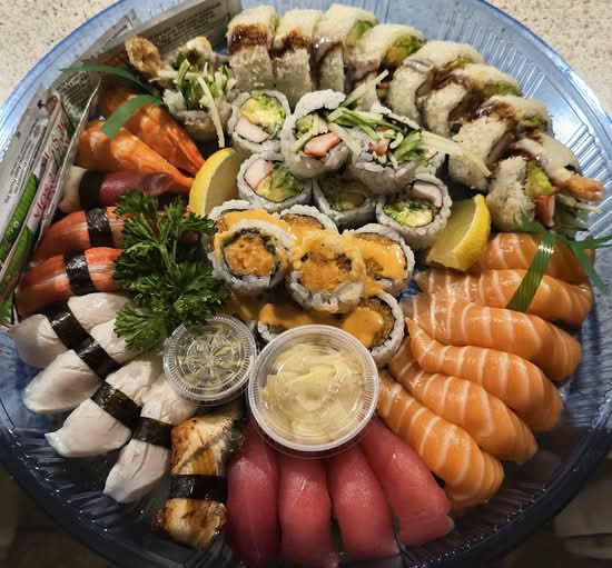 Sushi Boat A (Sushi (20 pcs) and Maki (25 pcs))