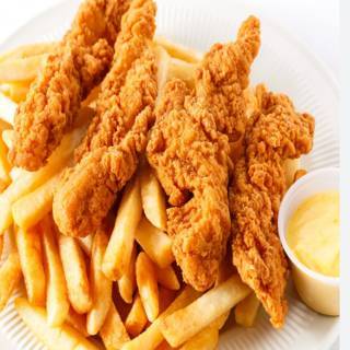 Poulet croustillant avec frites/crispy chicken with french fries