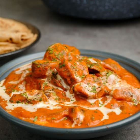 Mushroom Butter Masala + 1 Free Butter Naan