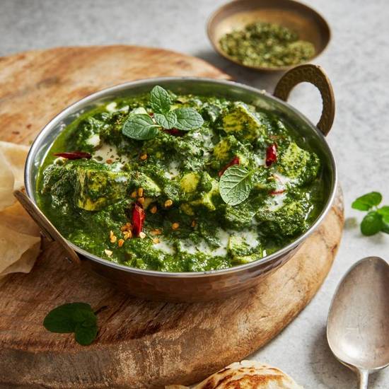Palak Paneer + 1 Free Butter Naan