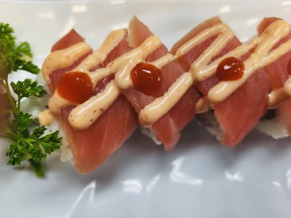 Hot Tuna Roll