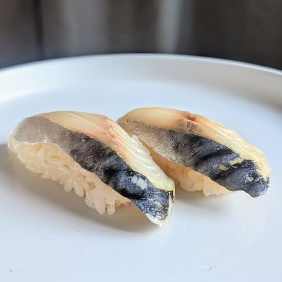 Shime saba nigiri (2 pcs.)