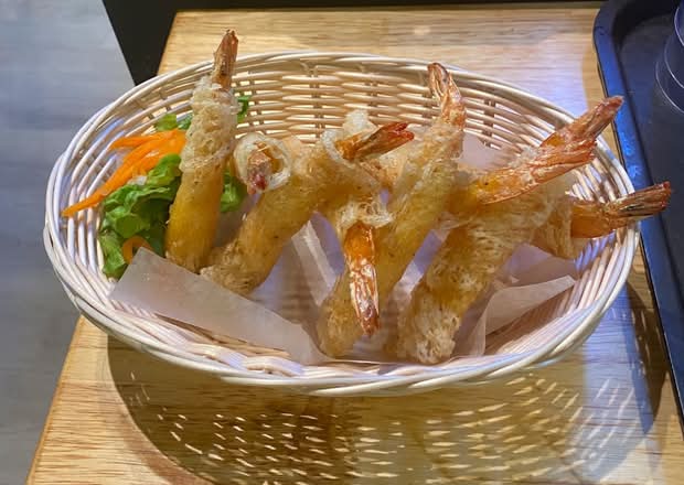 #6 - Rocket Shrimp Rolls (8 pcs) - Tôm chiên