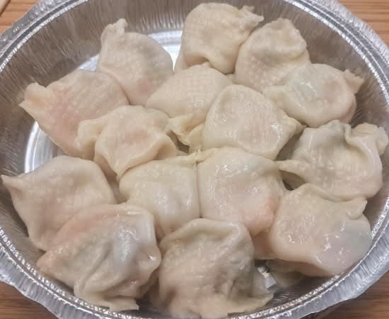 #22 Dumplings aux grande crevettes tigrées, porc, et poireau / Big Tiger Shrimp, Pork, and Leek Dumplings