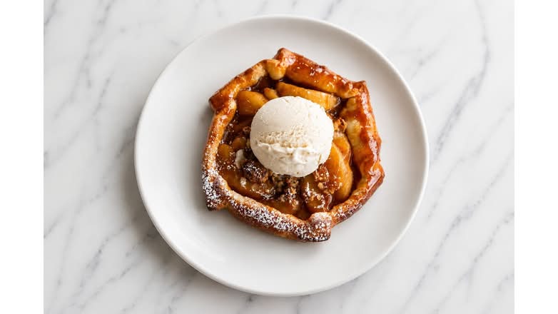 Individually Baked Apple Pie - Maple