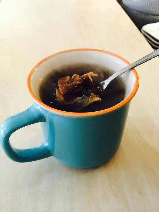 Thé Au Gingembre Et Sucre Brun Avec Osmanthe / Brown Sugar Ginger Tea with Osmanthus