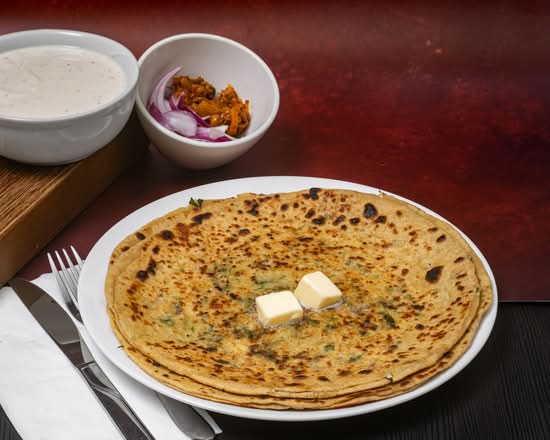 Paronthe Thali