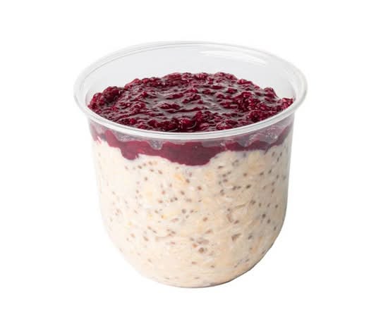 Mixed Berry & Granola Overnight Oats