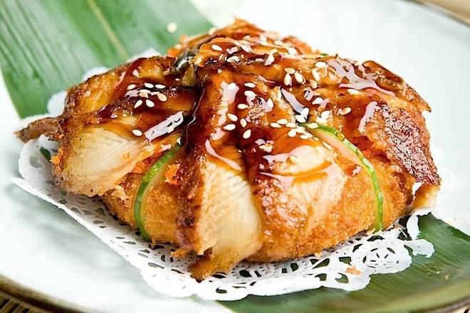BBQ Eel Pizza