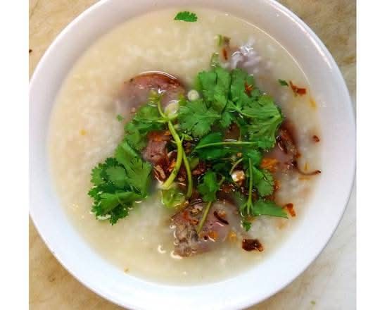 Soupe au Riz avec Tripes de Porc et Saucisse / Rice Soup with Pork Tripe and Sausage/ Cháo lòng dồi