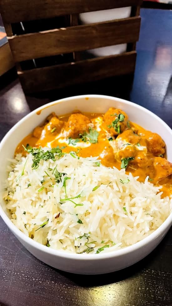 BUTTER CHICKEN RICE BOWL