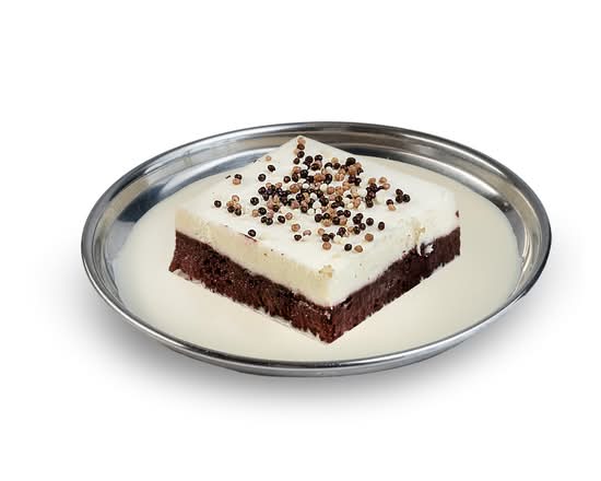 Red Velvet Milk Cake