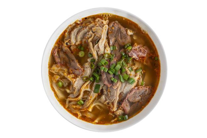 B2. Bun Bo Hue Vietnamese Spicy Beef Noodle Soup