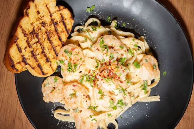 Shrimp Fettuccine Alfredo