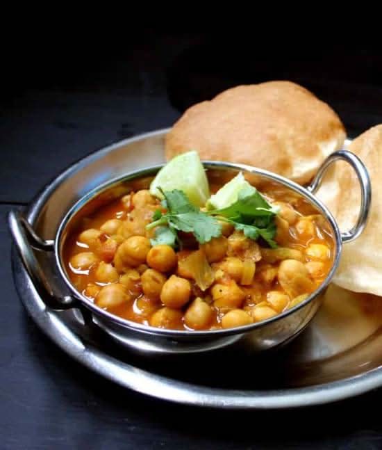 Chana Bhatura