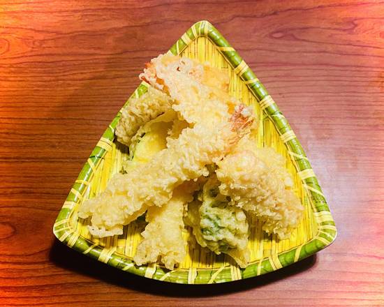 Assorted Tempura (8 pcs)