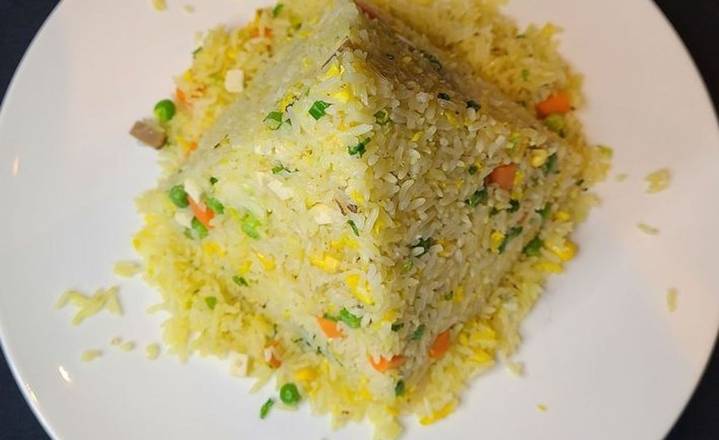Mixed Vegetable Fried Rice with Egg/D126
