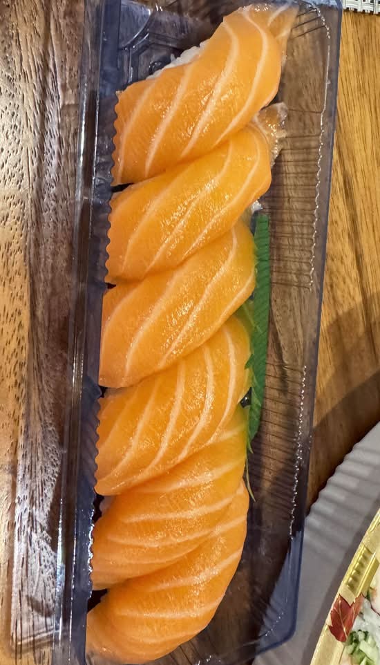 AP09 Salmon Nigiri Sushi (6pcs)