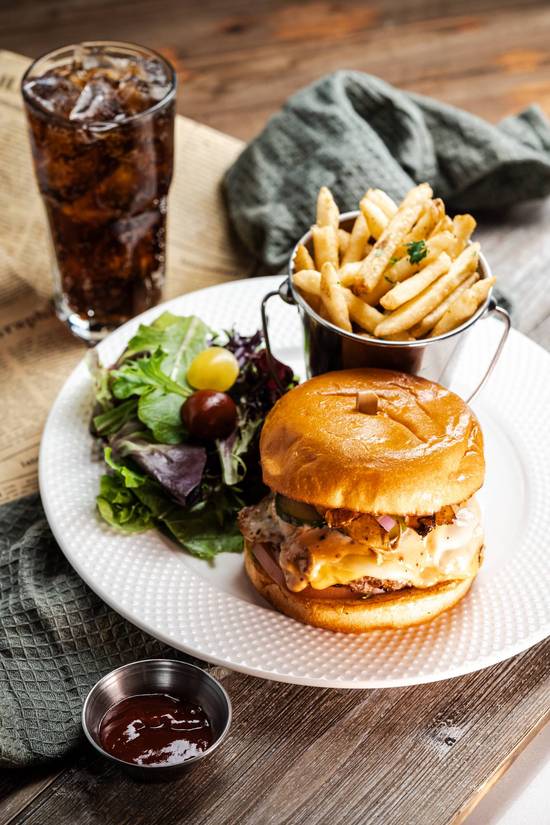 Smashed Angus Beef Cheese Brioche
