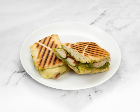 Pesto Chicken Panini (halal)