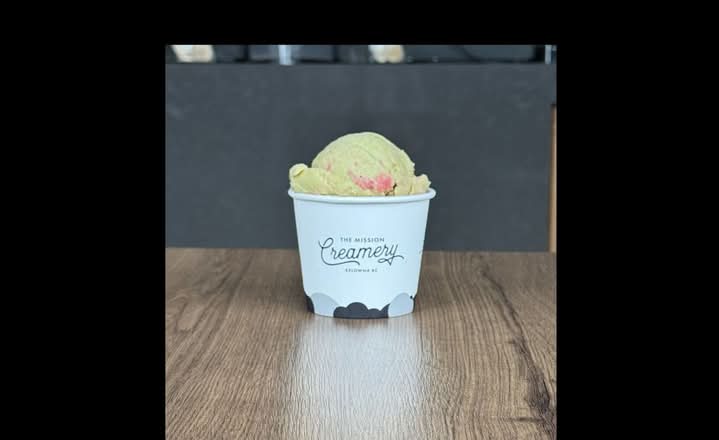 Strawberry Matcha (V)(GF)