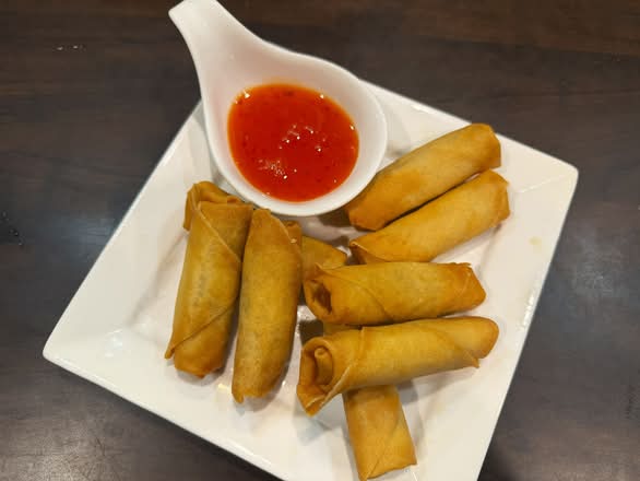 Spring Roll (8 pcs)