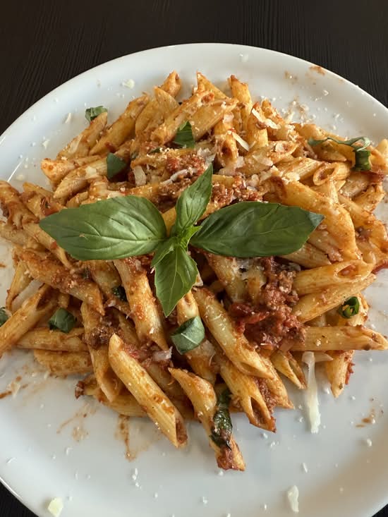 Penne Pasta with Meat Sauce