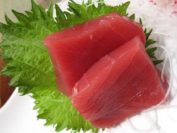 Maguro (Red Tuna) Sashimi