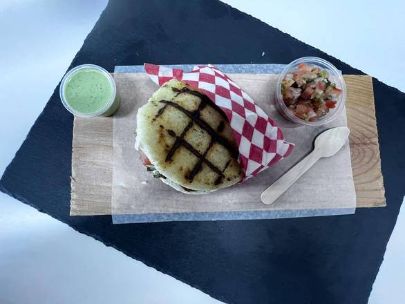 Arepa farcie au fromage (Rellena de queso)