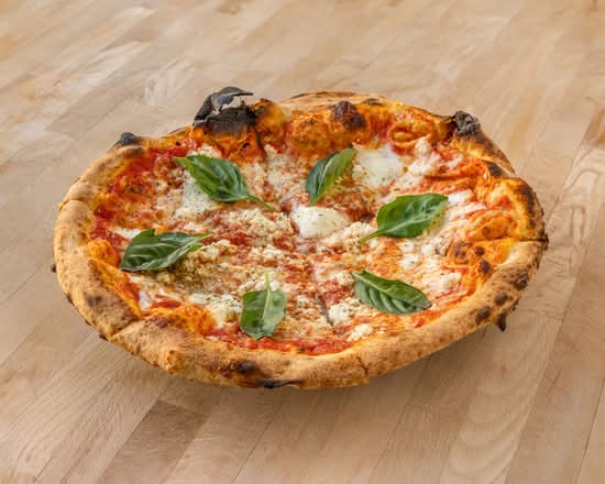 Quattro Formaggi Pizza (V)