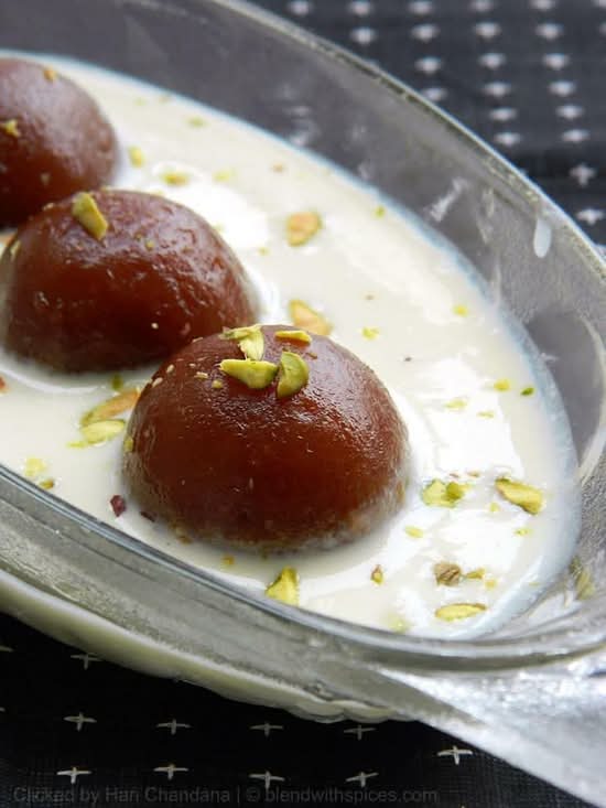 Gulab Jamun with Rabri
