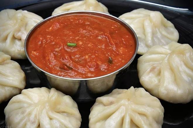 Momo’s (steamed)(veggie)