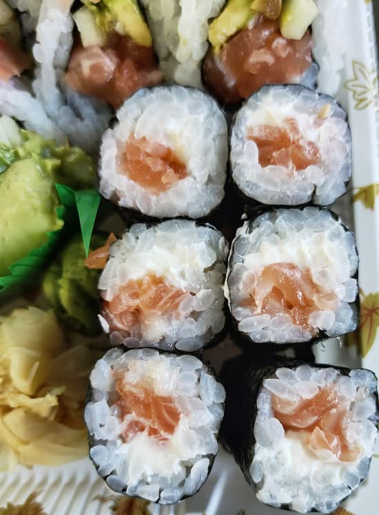 Salmon Cream Cheese Maki