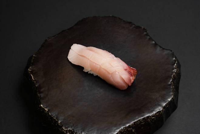 Hamachi Nigiri