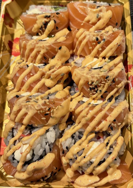 Snow Salmon Roll
