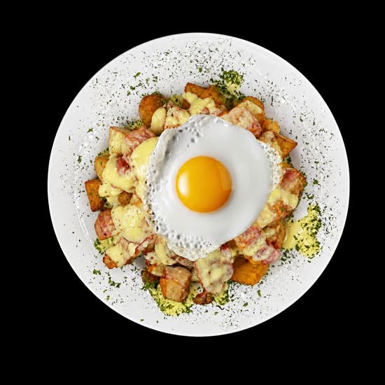 Poutine Déjeuner - La Classique / Breakfast Poutine - La Classique