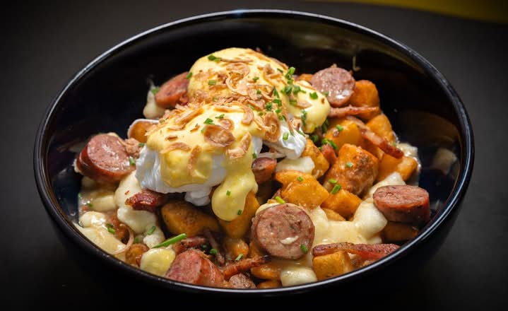 Breakfast Poutine