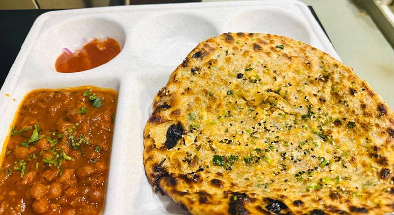 Amritsari Paneer Kulcha